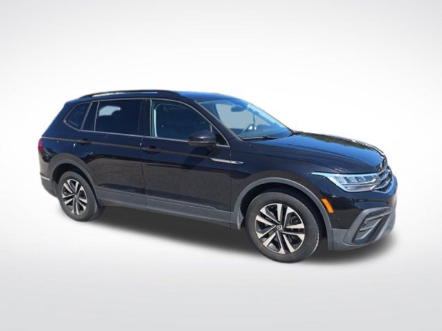 Used 2024 Volkswagen Tiguan S FWD image 1