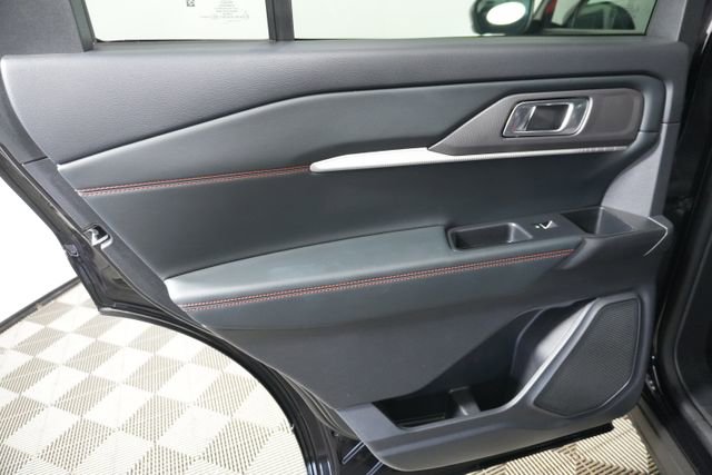 Certified 2025 Ford Explorer ST-Line w/ ST-Line Street Pack image 28