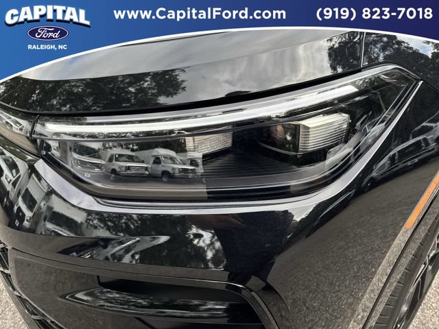 Used 2026 Volkswagen Tiguan SE R-Line AWD/4WD image 11