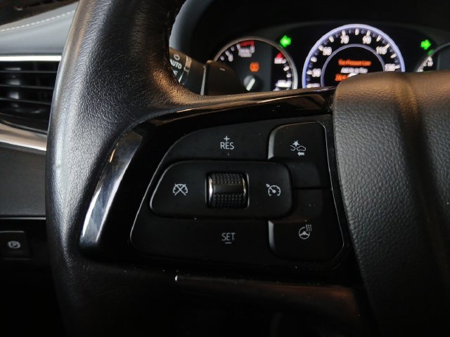 Used 2024 Buick Enclave Premium FWD image 7