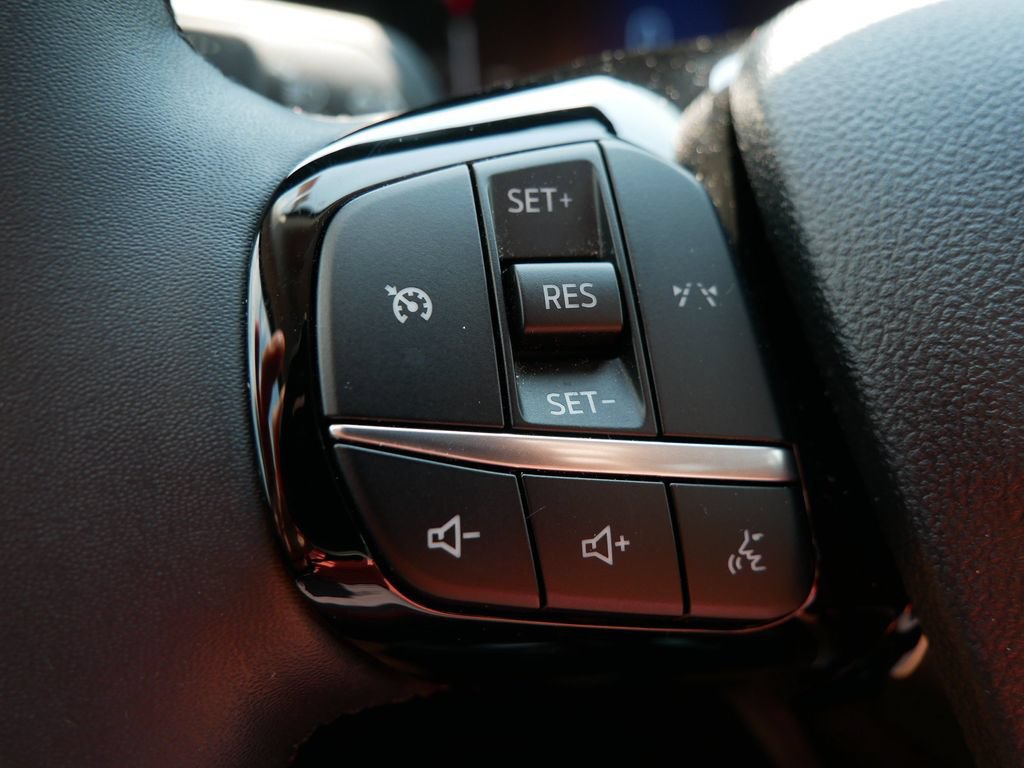 Certified 2024 Ford Escape Active AWD/4WD image 26