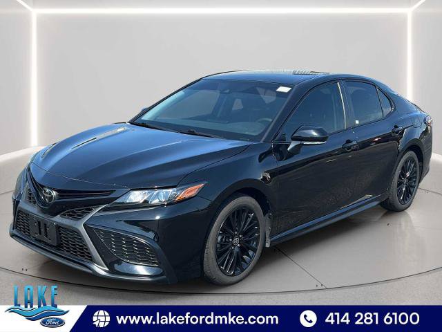 Used 2022 Toyota Camry SE w/ Convenience Package AWD/4WD image 3