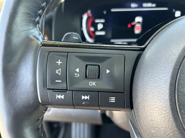 Used 2024 Nissan Pathfinder Platinum w/ Cargo Package FWD image 32