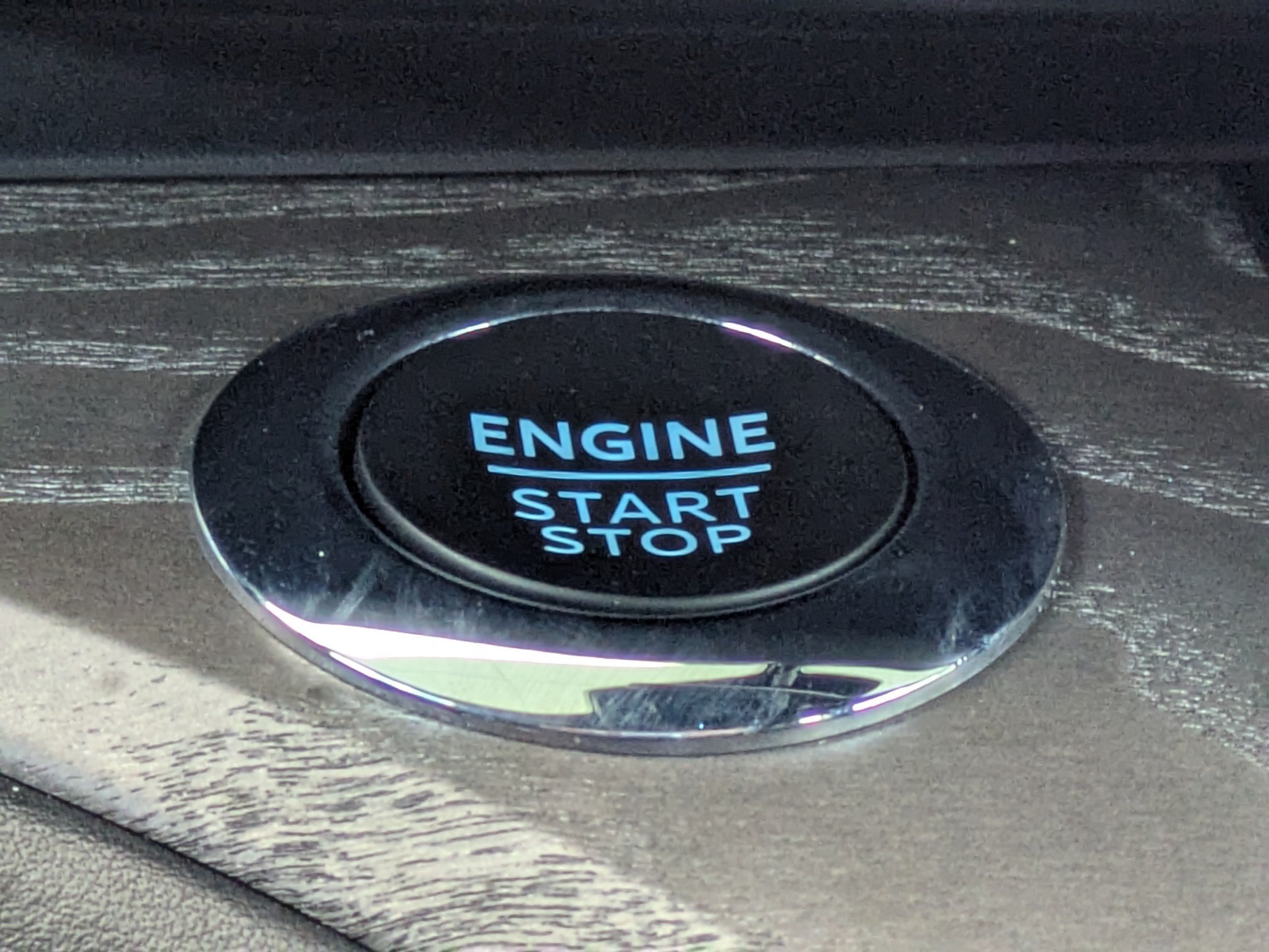 Certified 2022 Ford Explorer Platinum w/ Equipment Group 601A AWD/4WD image 34
