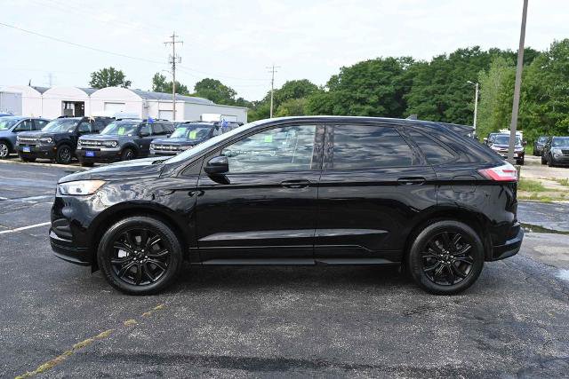 Certified 2023 Ford Edge SE w/ Black Appearance Package AWD/4WD image 4