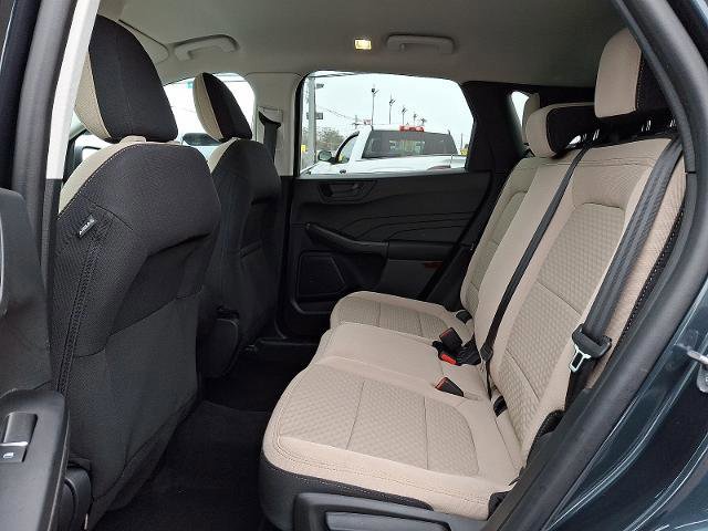 Certified 2022 Ford Escape SE image 9