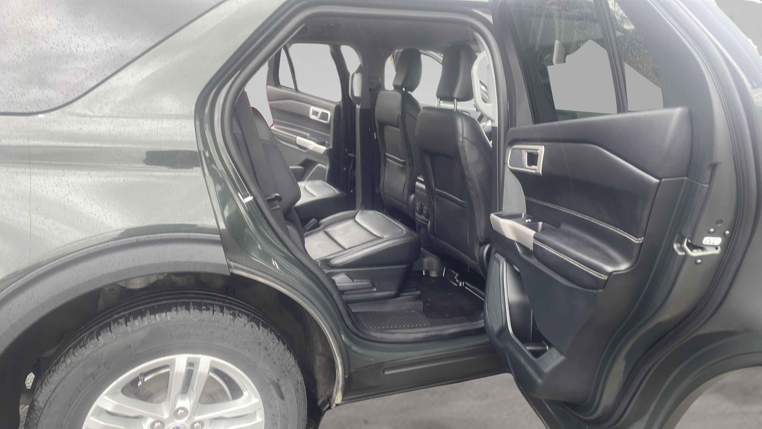 Certified 2024 Ford Explorer XLT w/ Equipment Group 202A AWD/4WD image 26