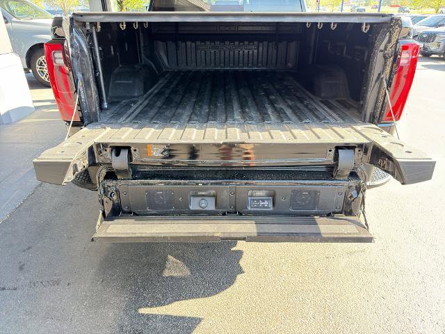 Used 2024 GMC Sierra 3500 Denali Ultimate AWD/4WD image 19