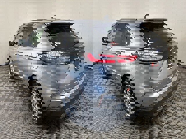 Certified 2024 Ford Edge SEL w/ Convenience Package image 2