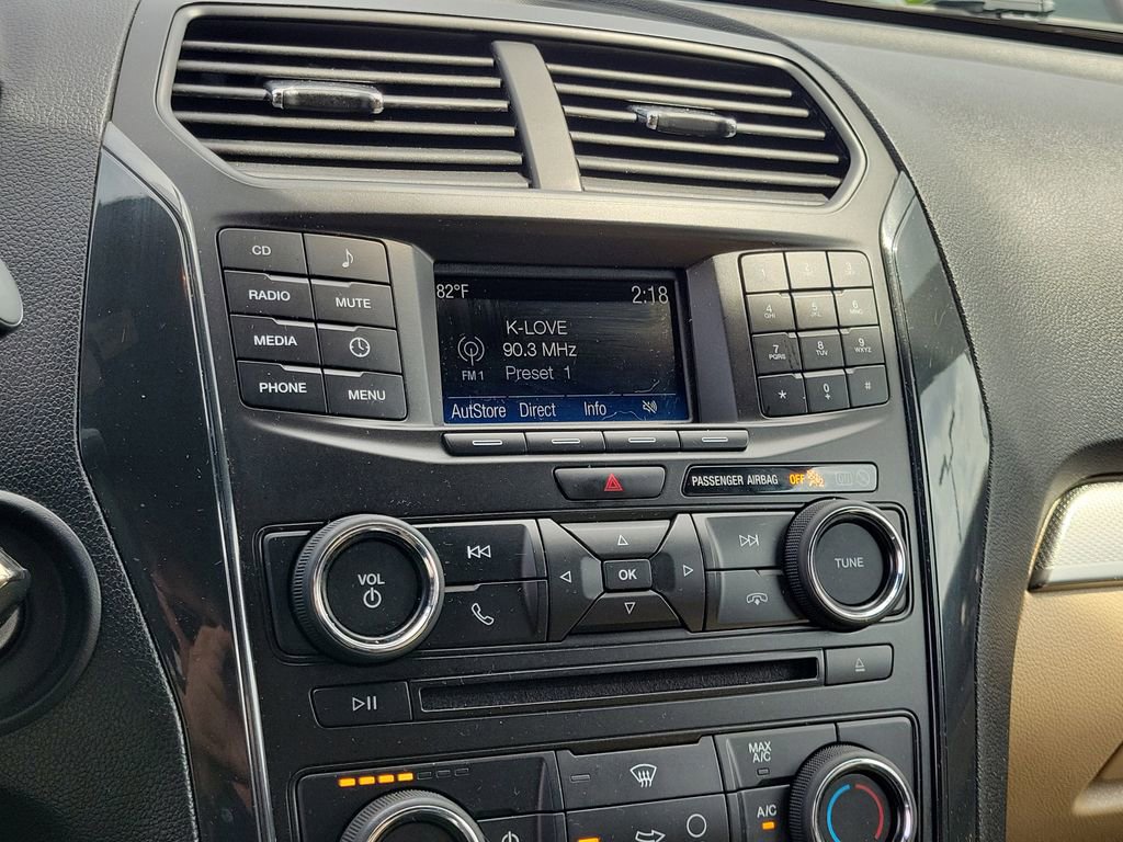 Certified 2017 Ford Explorer FWD image 27