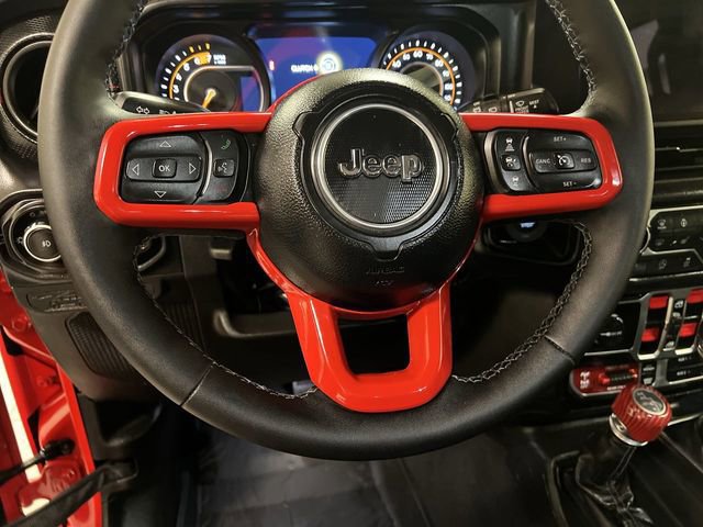 Used 2025 Jeep Wrangler Unlimited Rubicon AWD/4WD image 8