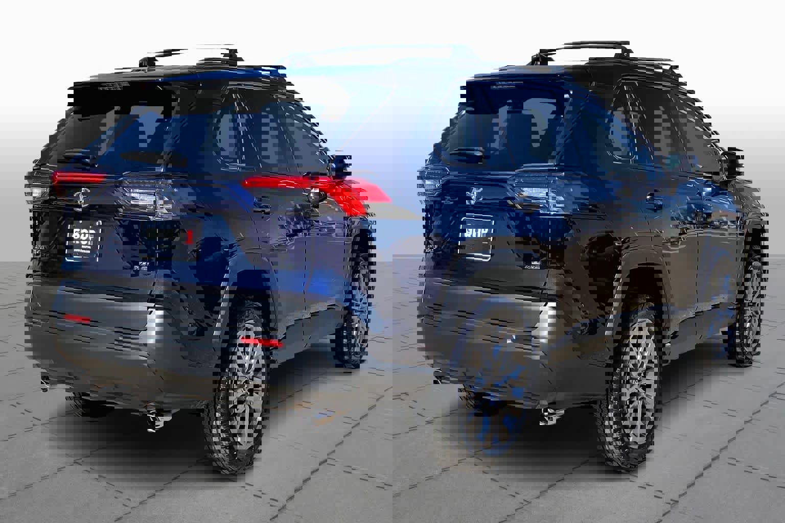 Used 2024 Toyota RAV4 XLE Premium image 3