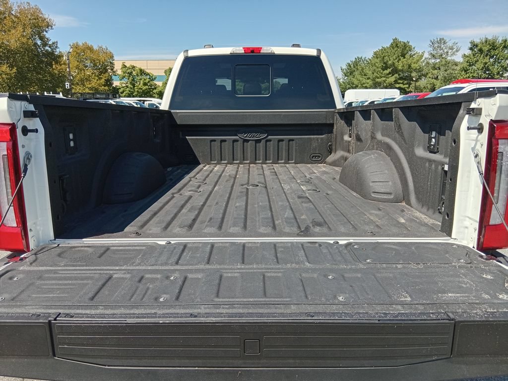 Certified 2025 Ford F350 Platinum AWD/4WD image 7