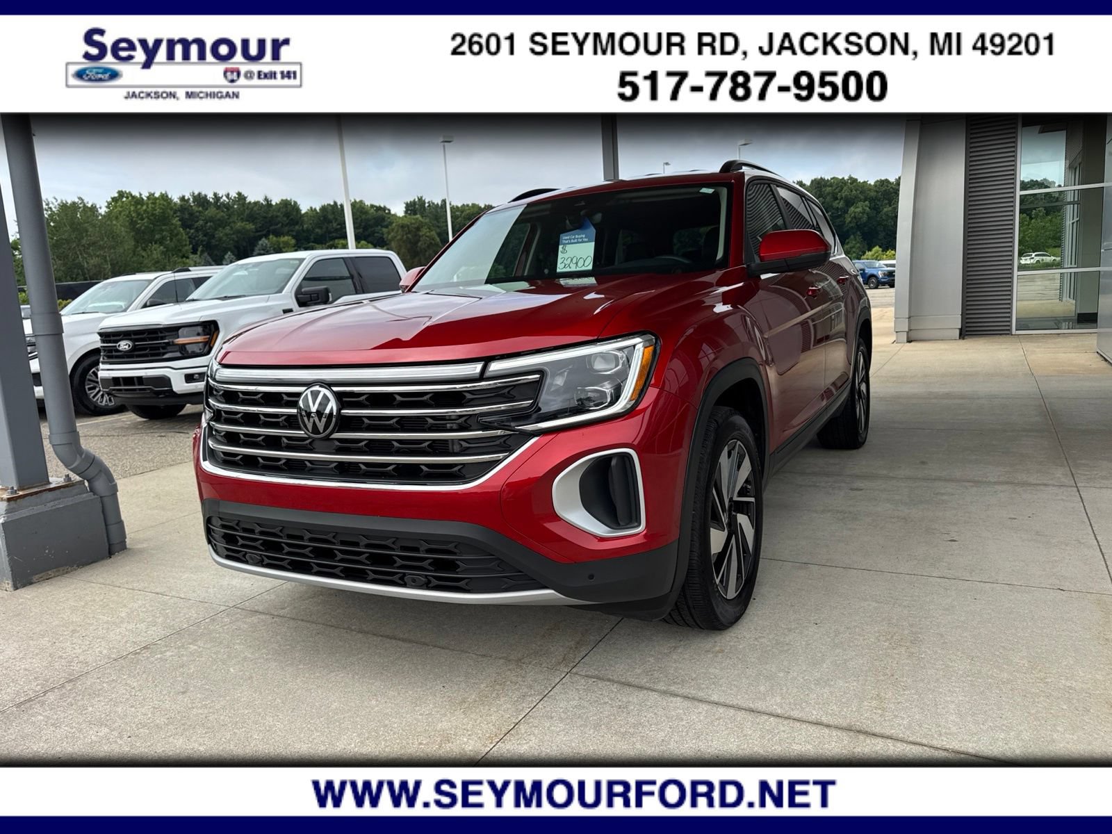 Used 2024 Volkswagen Atlas SE AWD/4WD image 1