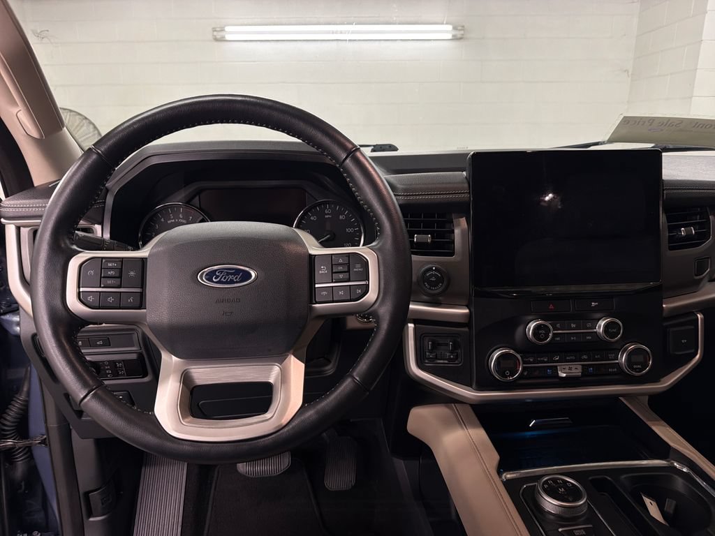 Certified 2023 Ford Expedition XLT RWD image 9