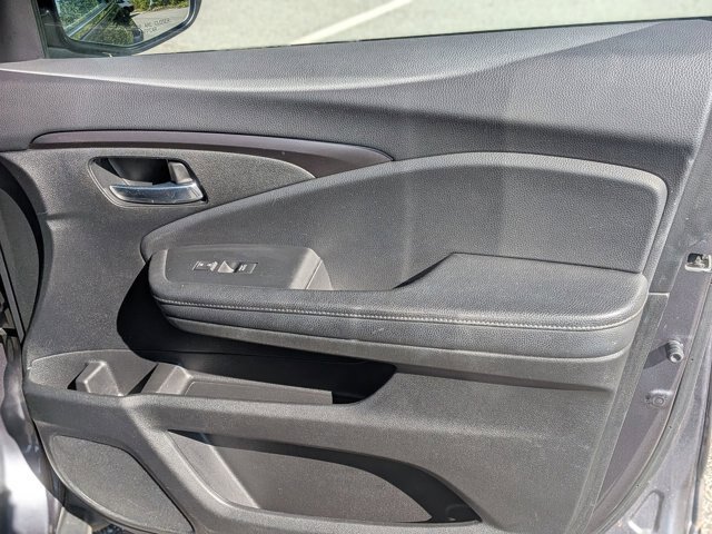 Used 2021 Honda Pilot Special Edition image 36