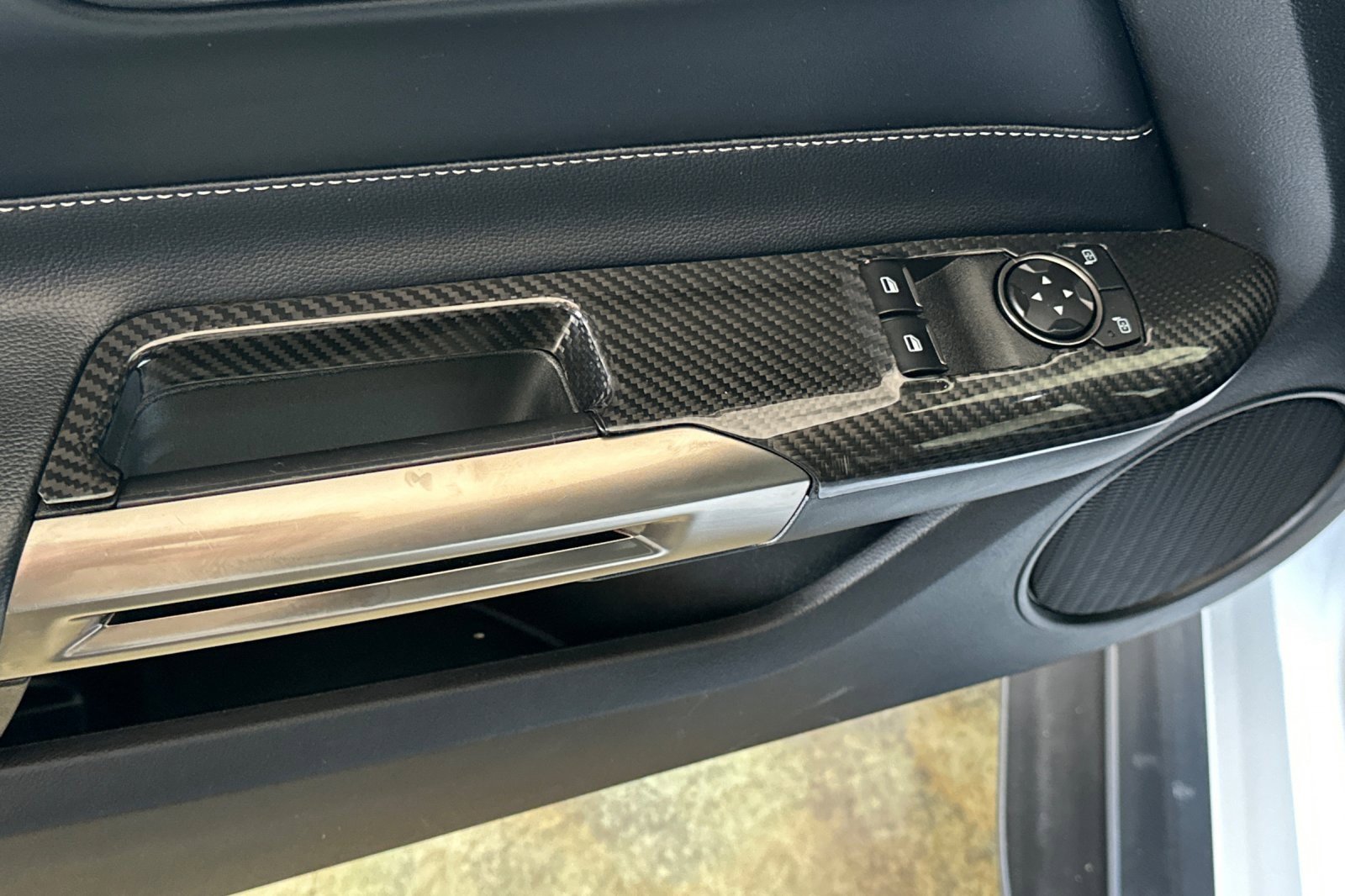 Certified 2021 Ford Mustang Shelby GT500 w/ Technology Package image 12