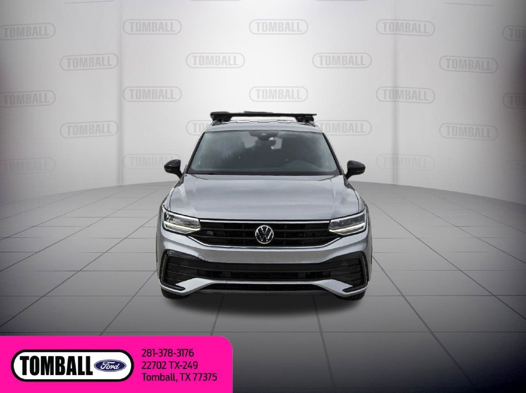 Used 2022 Volkswagen Tiguan SE R-Line FWD image 2