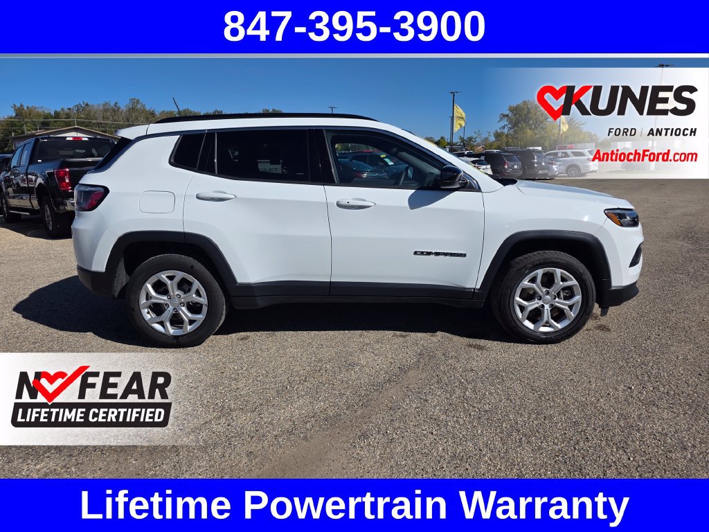 Used 2024 Jeep Compass Latitude AWD/4WD image 10