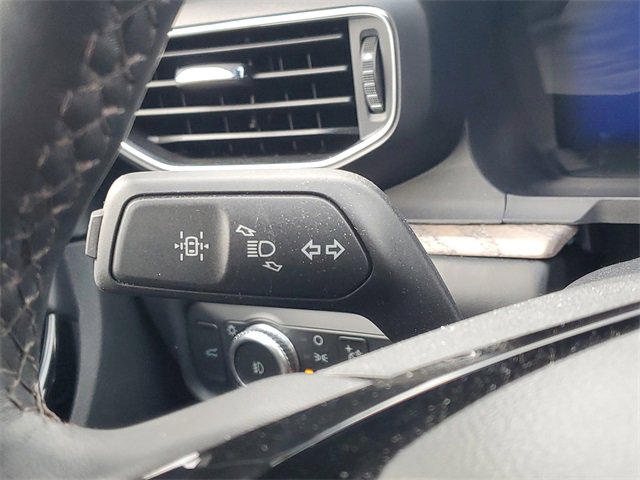 Certified 2022 Ford Explorer Platinum w/ Equipment Group 601A image 15