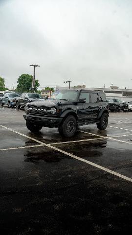 Certified 2025 Ford Bronco Outer Banks w/ Sasquatch Package AWD/4WD image 4