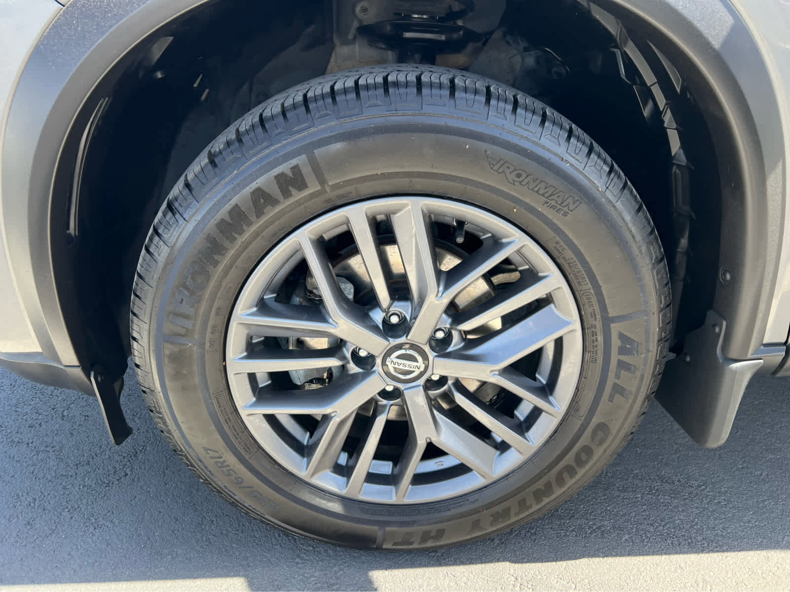 Used 2021 Nissan Rogue S AWD/4WD image 13