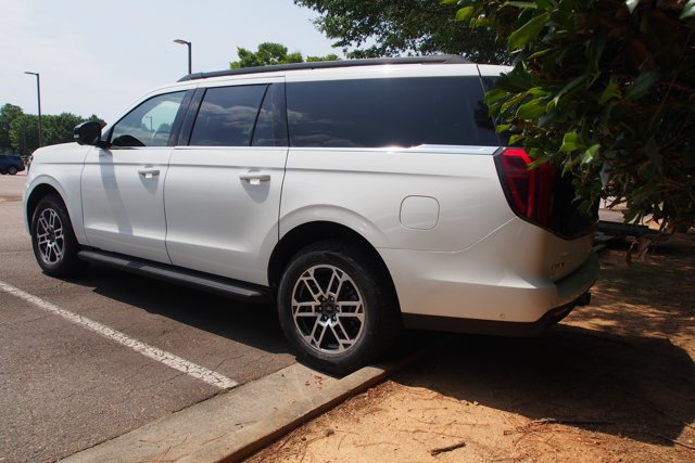 Certified 2025 Ford Expedition Max Active AWD/4WD image 5