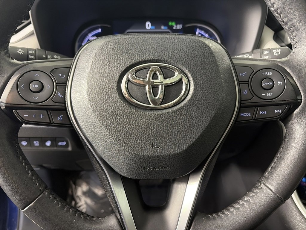 Used 2020 Toyota RAV4 Limited image 16