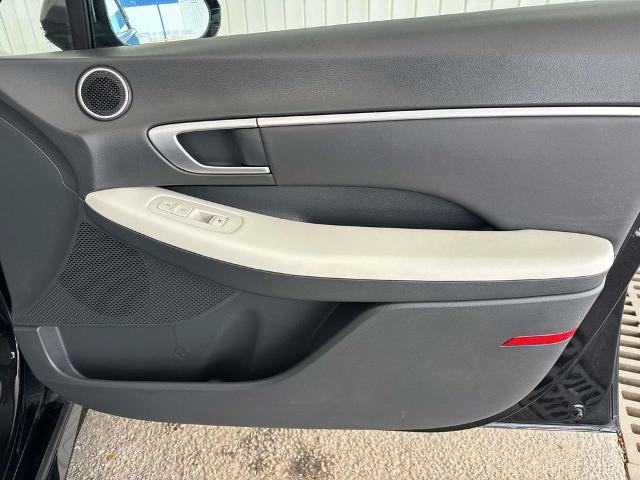 Used 2024 Hyundai Sonata SEL FWD image 18