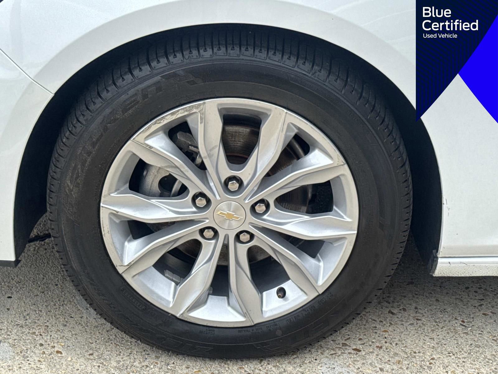 Used 2023 Chevrolet Malibu LT w/ Driver Confidence Package image 12