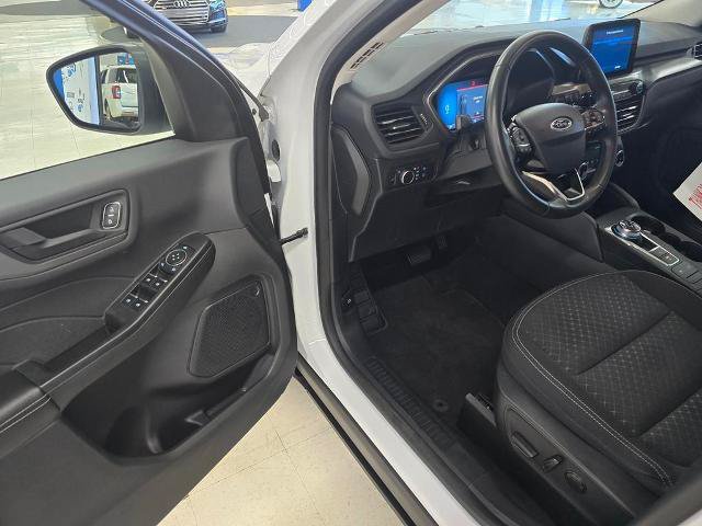 Certified 2023 Ford Escape Active AWD/4WD image 11