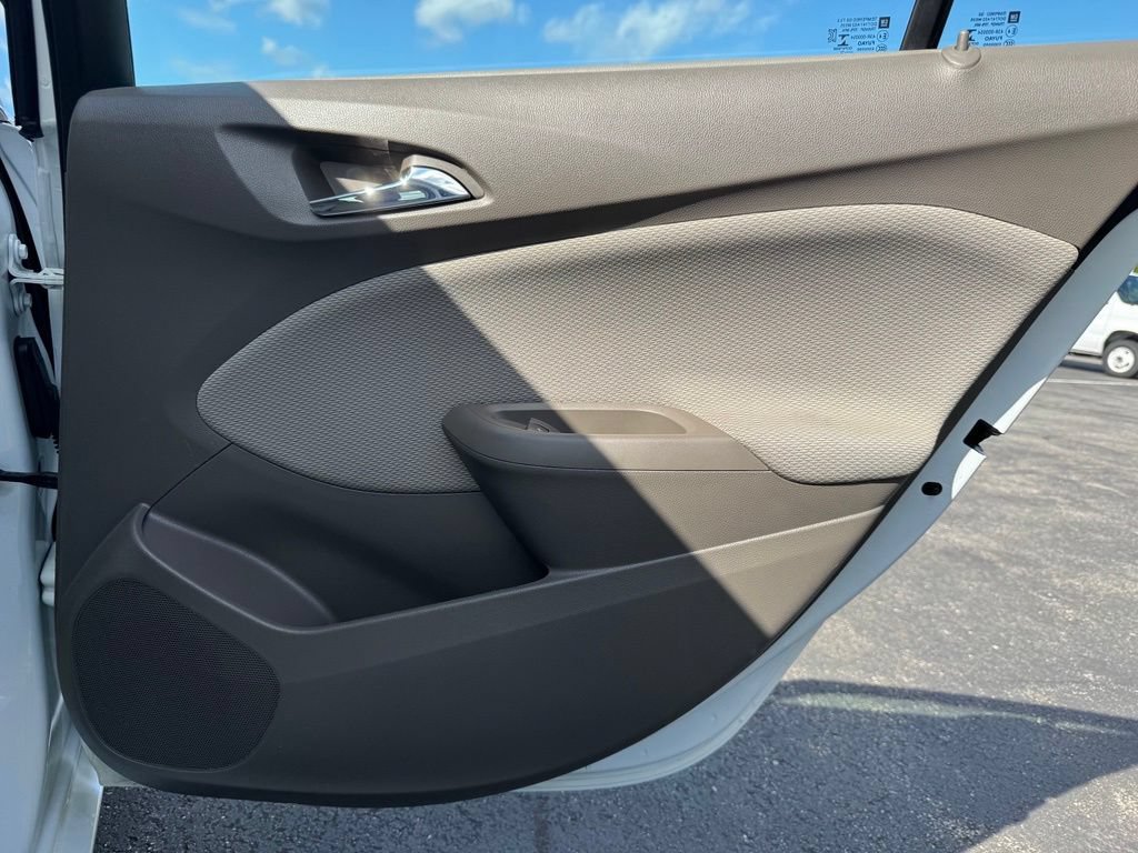 Used 2017 Chevrolet Cruze LT FWD image 26