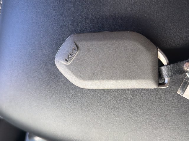 Used 2024 Kia Telluride EX FWD image 5