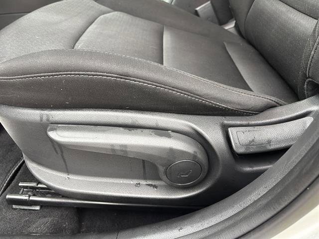 Used 2018 Hyundai Elantra SE w/ SE Connectivity Package 04 image 12