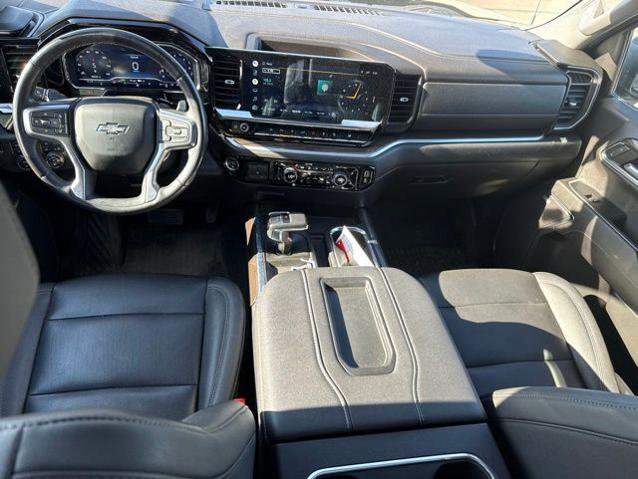 Used 2022 Chevrolet Silverado 1500 LT Trail Boss w/ LT Trail Boss Premium Package AWD/4WD image 16