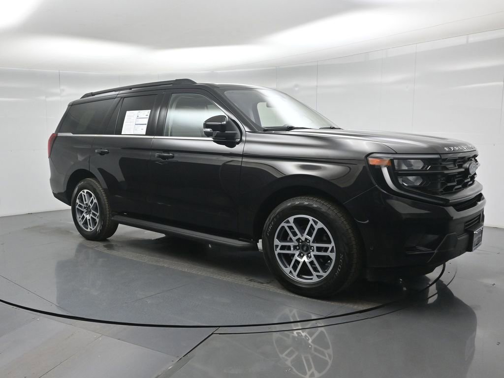 Certified 2025 Ford Expedition Active image 8
