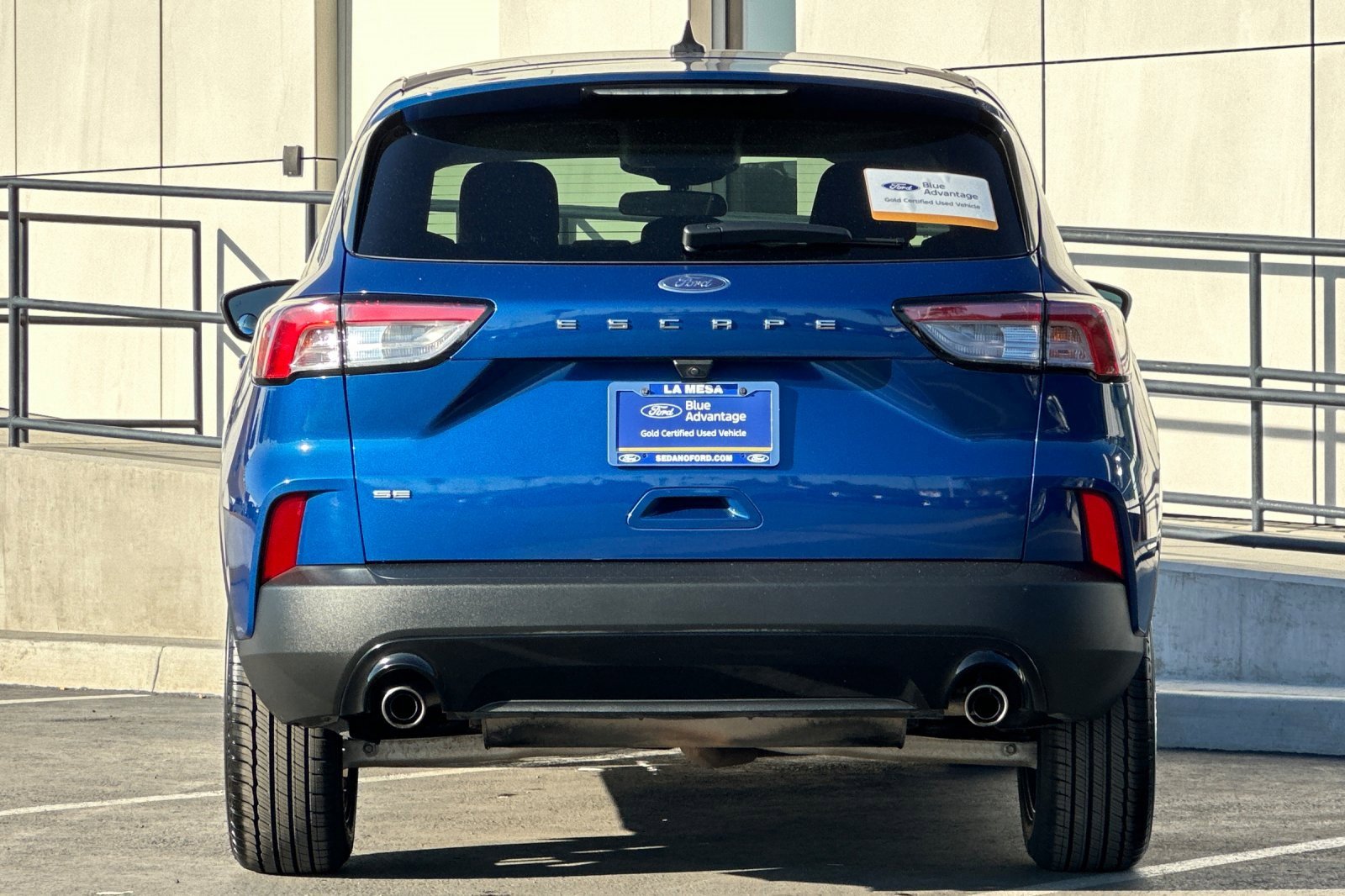 Certified 2022 Ford Escape SE w/ SE Sport Appearance Package image 4