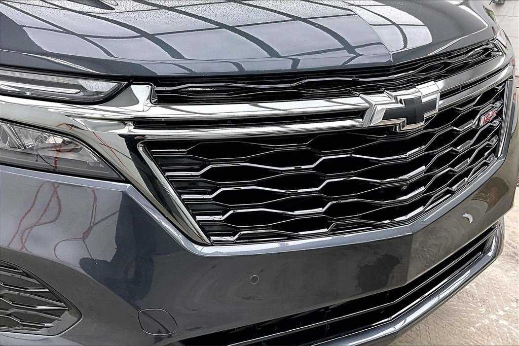 Used 2023 Chevrolet Equinox RS w/ RS Leather Package image 28