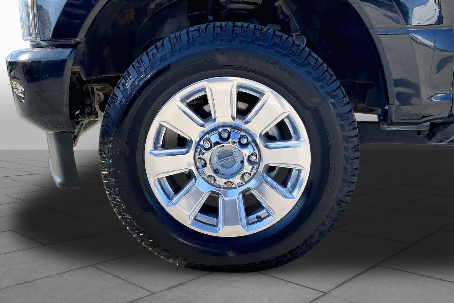 Certified 2021 Ford F350 Platinum AWD/4WD image 11