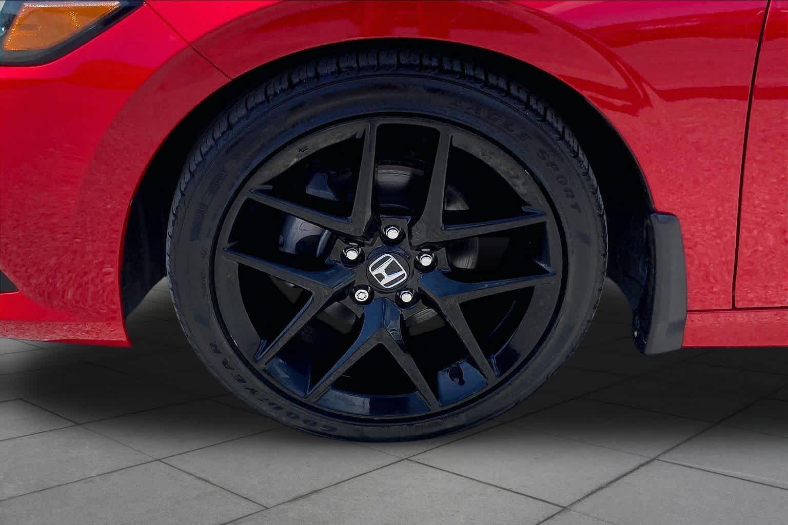 Used 2024 Honda Civic Sport image 11