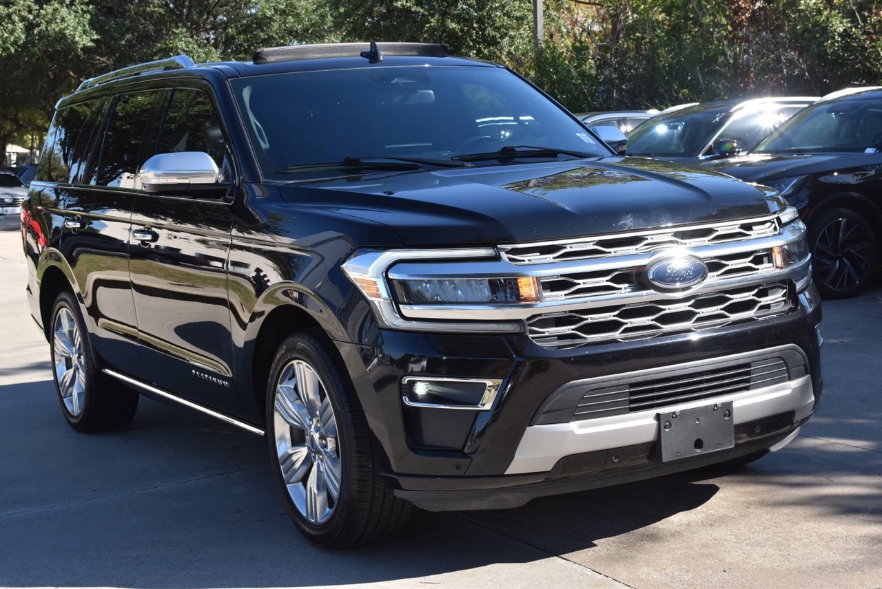 Certified 2022 Ford Expedition Platinum RWD image 4