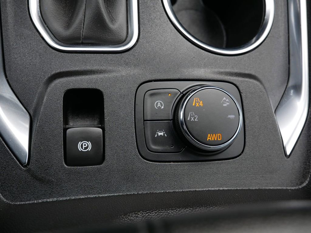 Used 2023 Chevrolet Traverse LT AWD/4WD image 27