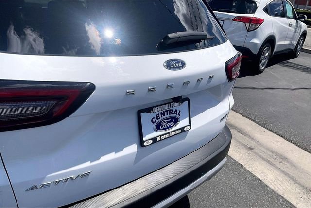 Certified 2024 Ford Escape Active AWD/4WD image 8