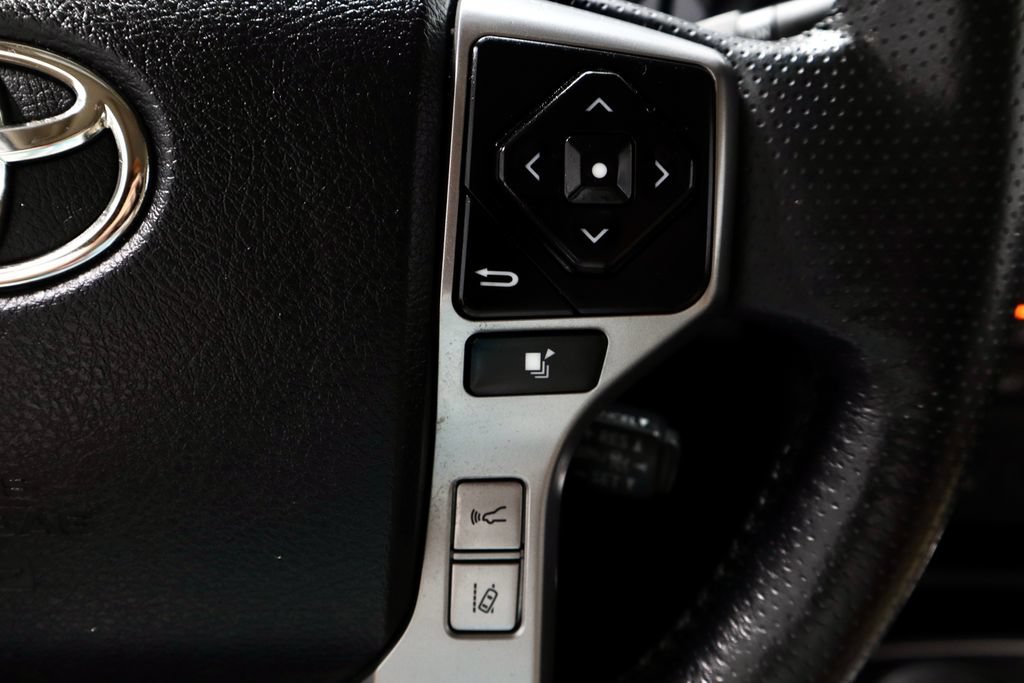 Used 2023 Toyota 4Runner Limited AWD/4WD image 29