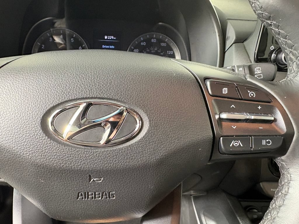Used 2023 Hyundai Kona SEL w/ Convenience Package AWD/4WD image 23
