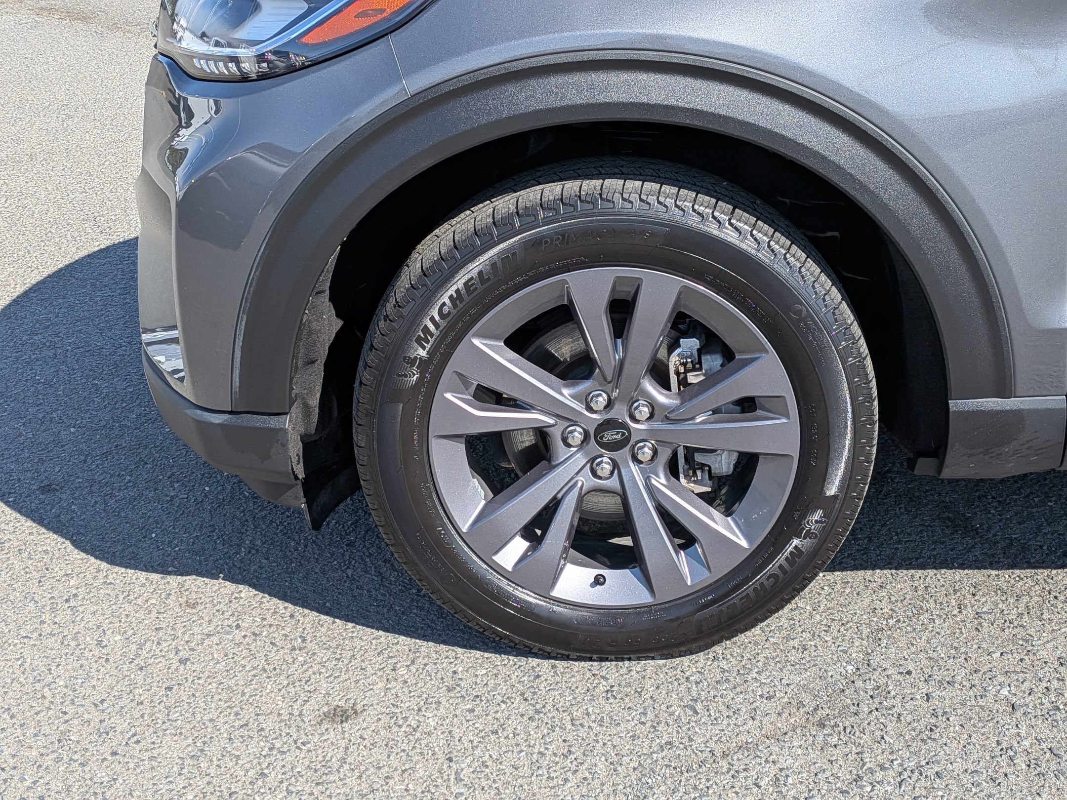 Certified 2025 Ford Explorer Active w/ Active Comfort Package AWD/4WD image 11