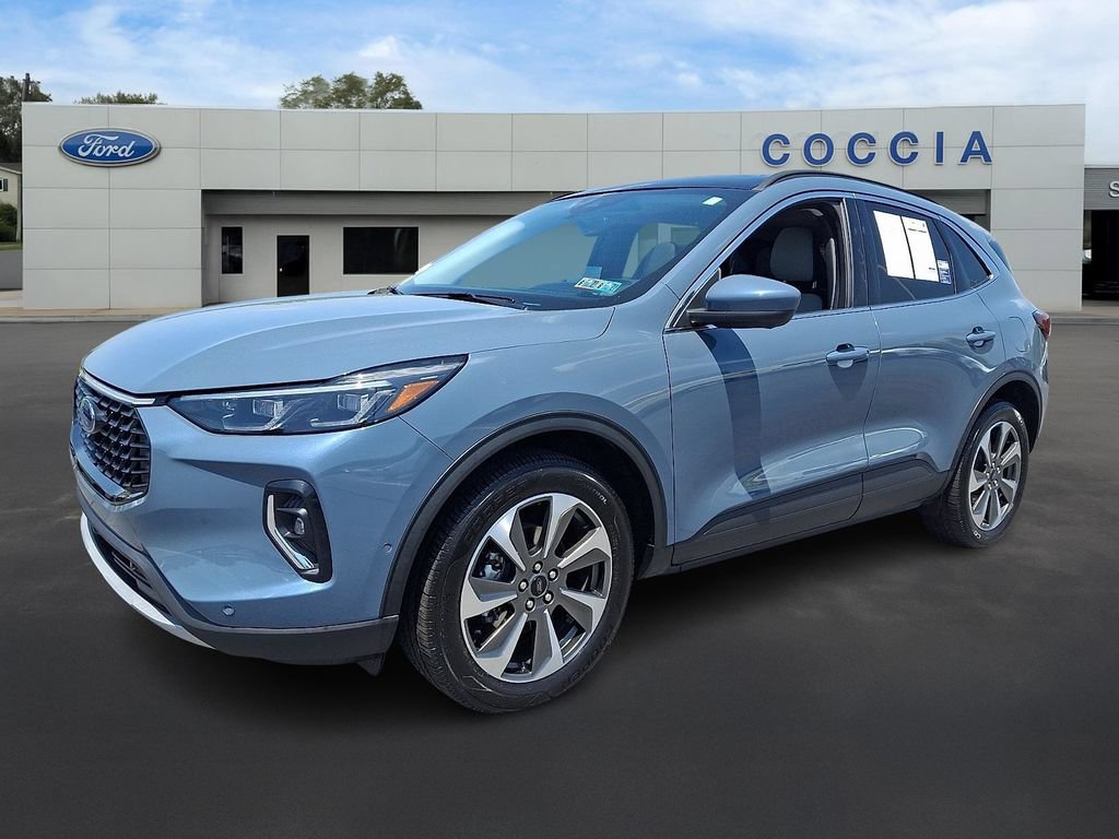 Certified 2023 Ford Escape Platinum w/ Premium Technology Package