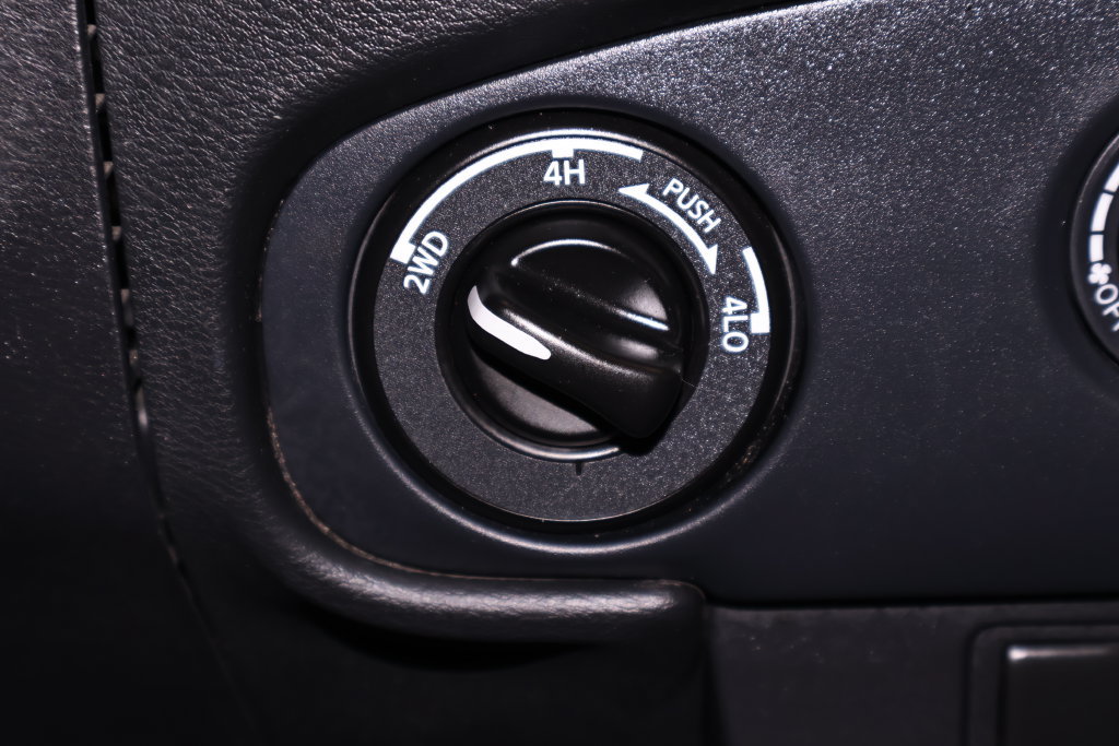 Used 2022 Nissan Frontier S w/ Technology Package AWD/4WD image 26