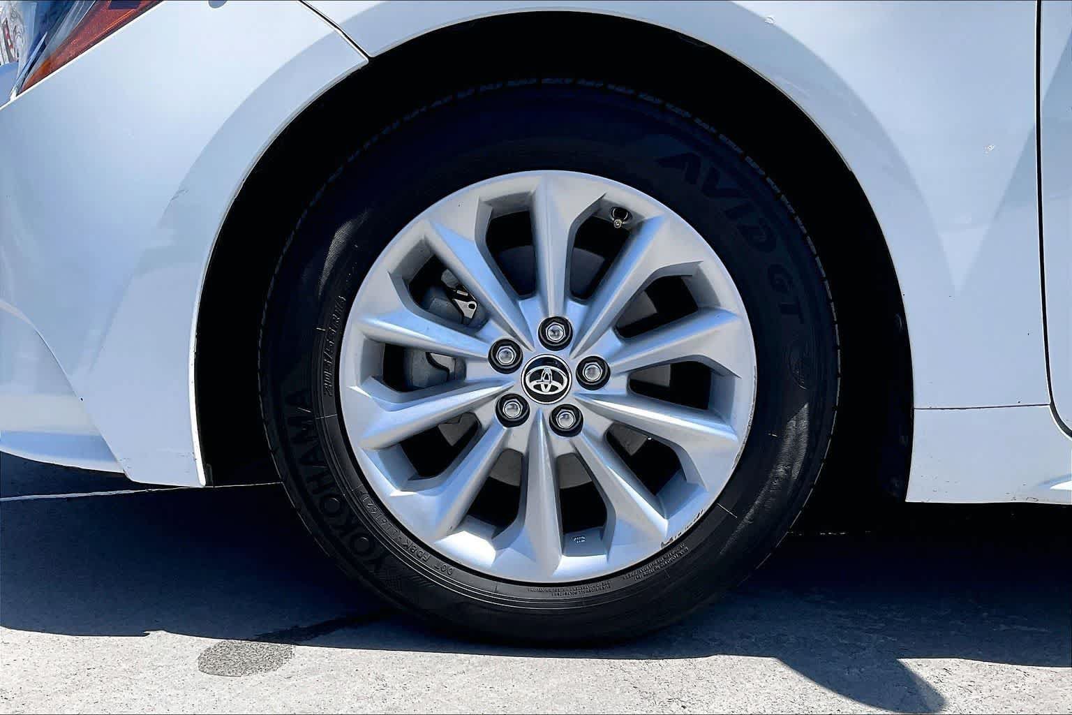 Used 2021 Toyota Corolla LE FWD image 8
