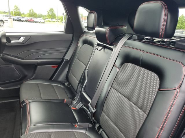 Certified 2024 Ford Escape ST-Line w/ Tech Pack #1 AWD/4WD image 33